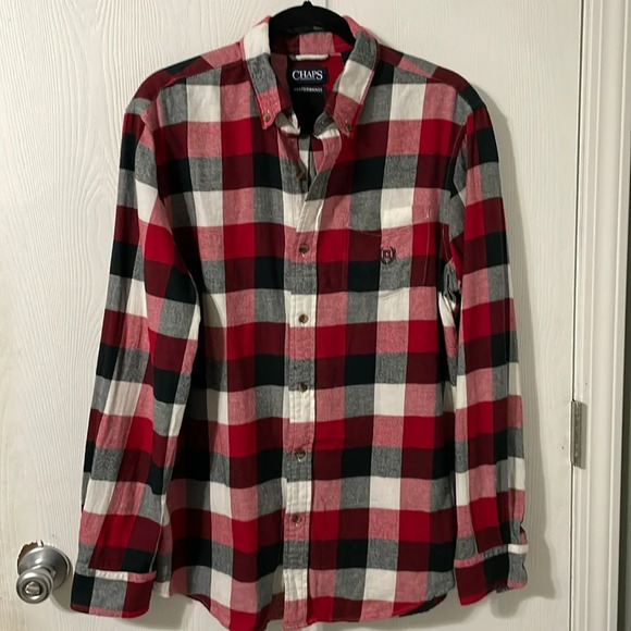 Chaps NWOT Plaid Flannel Long Sleeve Button Down Red/Black/White Size Medium - Picture 1 of 7